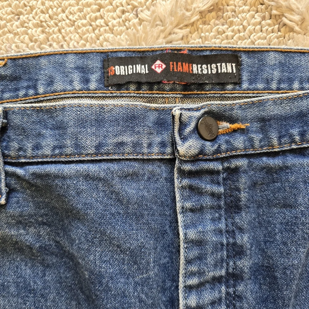 Men’s Wrangler Jeans Fire Resistant FR 13 Original Size 42x34 EUC - Picture 2 of 9